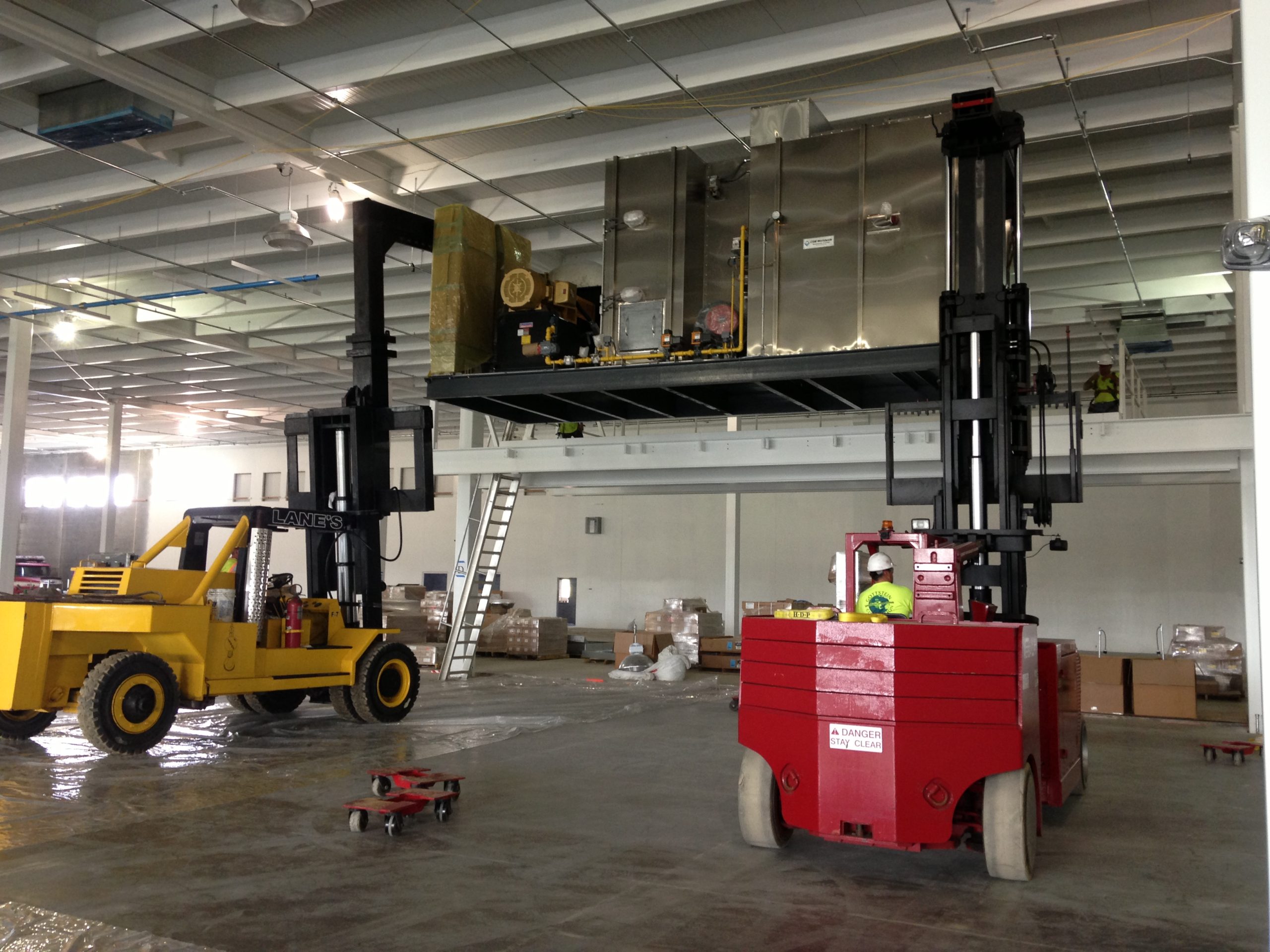 Rigging and safe heavy machinery handling